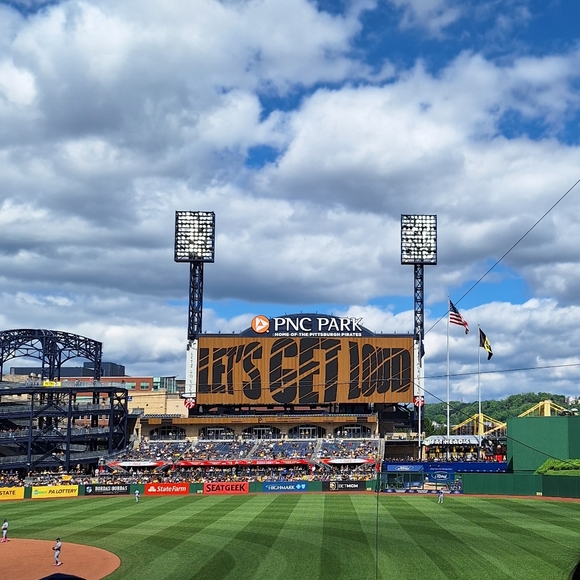 Meet Your Posher ❤️🧡💛💚💙🩵💜🖤🤎🩵🩷🤍 - Picture 6 of 16